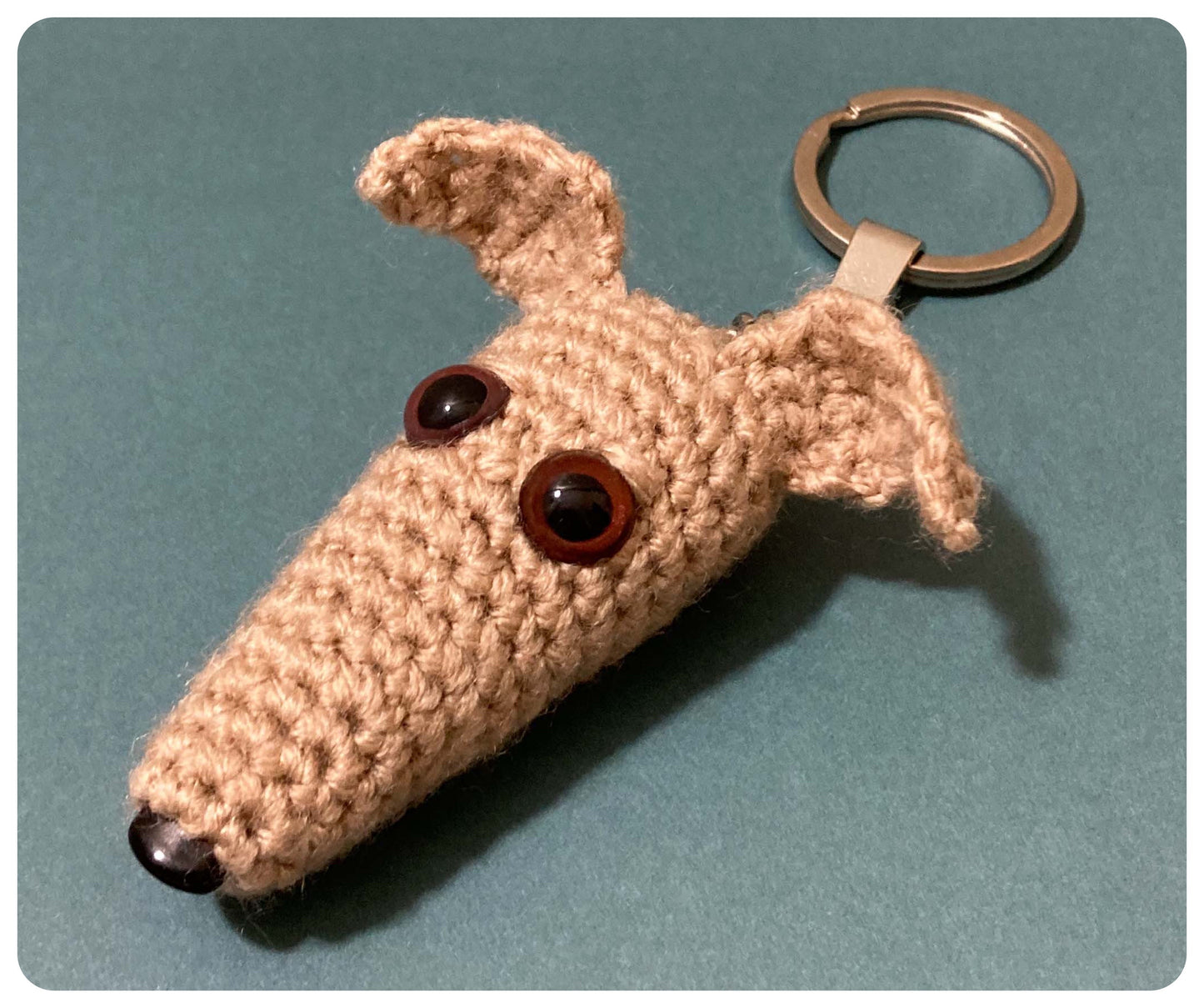 LIGHT TAN CREAM WHIPPET GREYHOUND SIGHTHOUND LURCHER ITALIAN GREYHOUND KEYRING CHARM KEEPSAKE GIFT