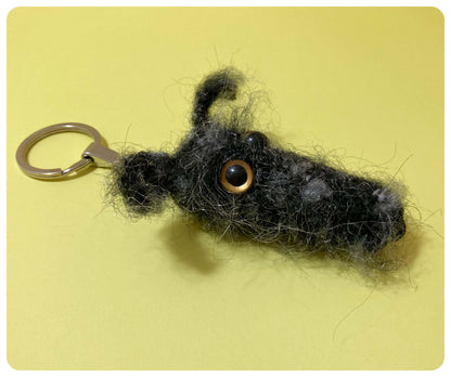 DARK & LIGHT GREY HAIRY SCRUFFY SIGHTHOUND LURCHER BEDLINGTON WHIPPET WOLFHOUND KEYRING CHARM KEEPSAKE GIFT AMBER EYES