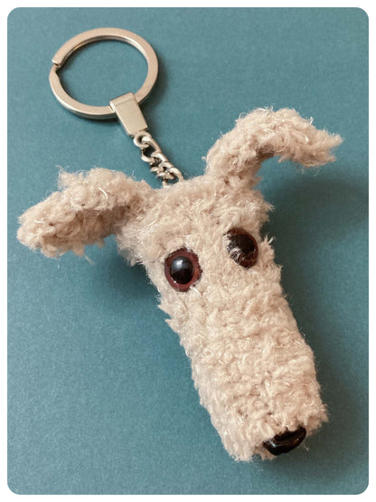 LIGHT TAN HAIRY SCRUFFY SIGHTHOUND LURCHER BEDLINGTON WHIPPET WOLFHOUND BROWN EYES KEYRING CHARM KEEPSAKE GIFT