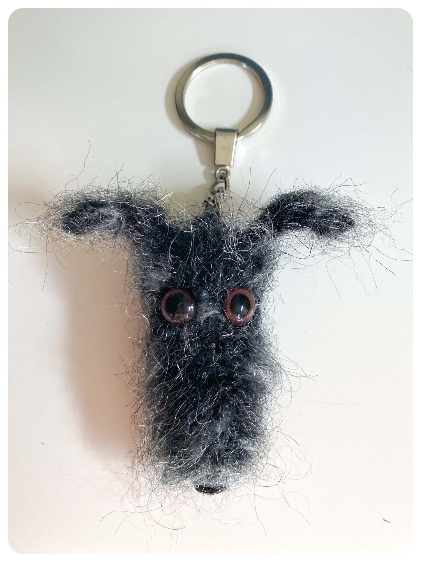 DARK & LIGHT GREY HAIRY SCRUFFY SIGHTHOUND LURCHER BEDLINGTON WHIPPET WOLFHOUND KEYRING CHARM KEEPSAKE GIFT